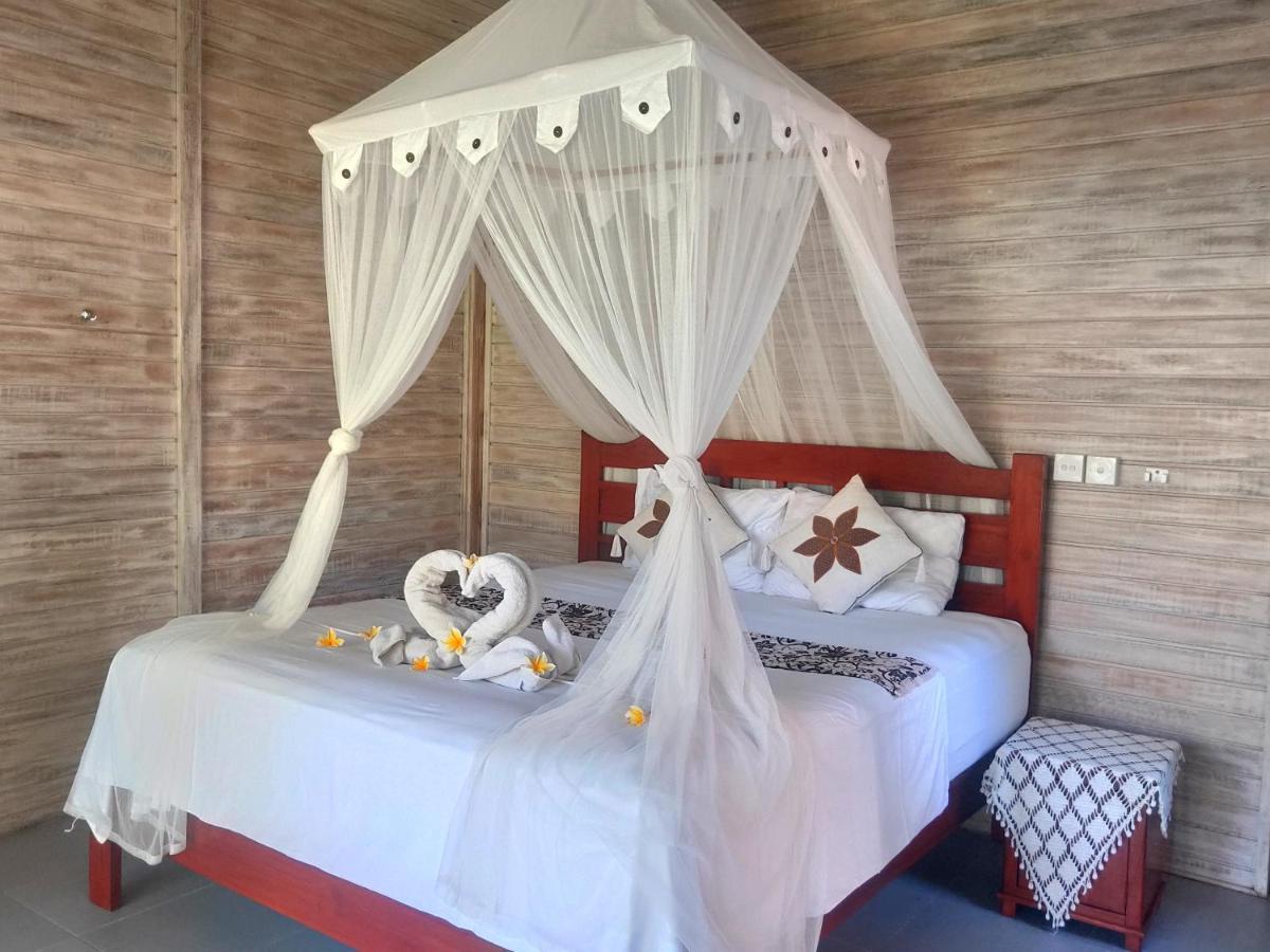 Vista Huts Lembongan Hotel Exterior foto
