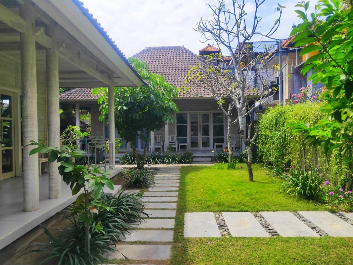 Vista Huts Lembongan Hotel Exterior foto