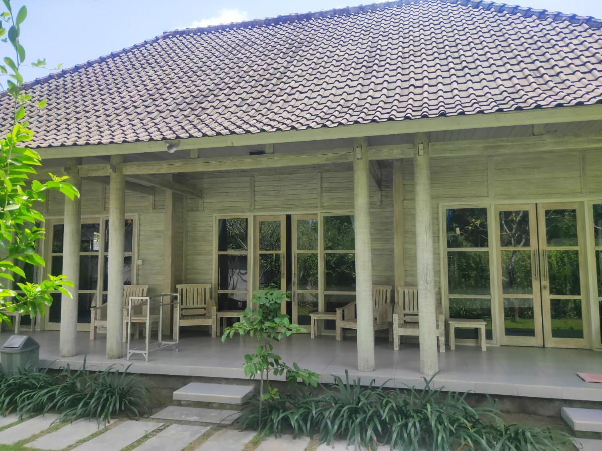 Vista Huts Lembongan Hotel Exterior foto