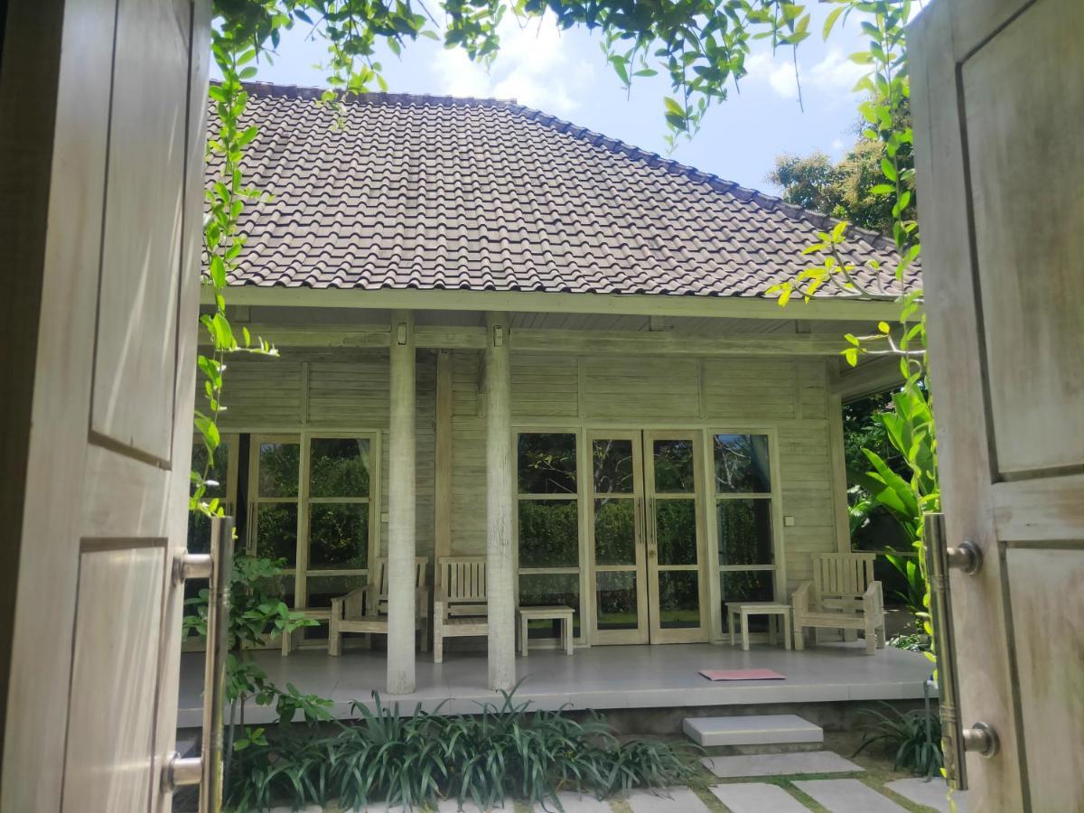 Vista Huts Lembongan Hotel Exterior foto