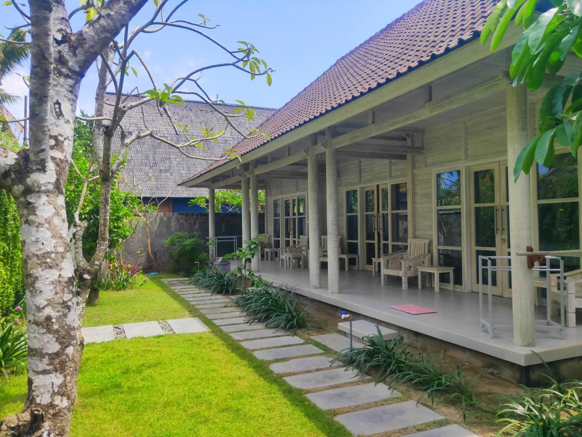 Vista Huts Lembongan Hotel Exterior foto
