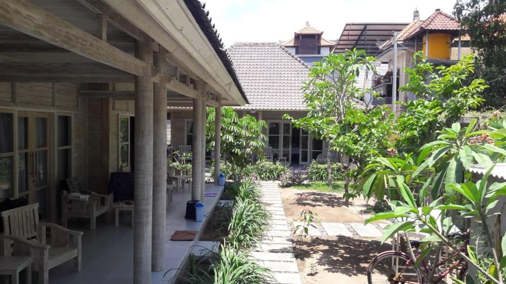 Vista Huts Lembongan Hotel Exterior foto