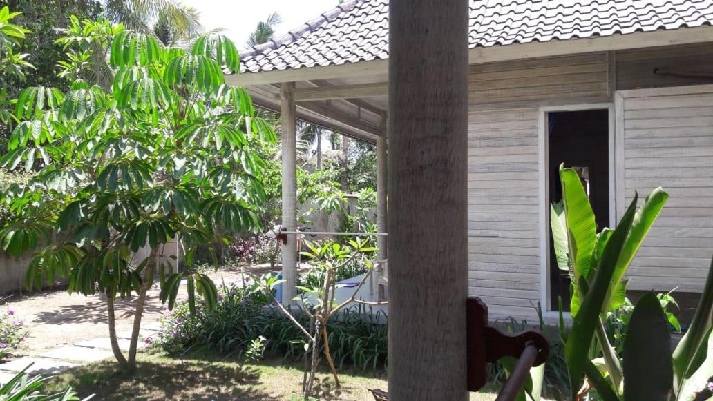 Vista Huts Lembongan Hotel Exterior foto
