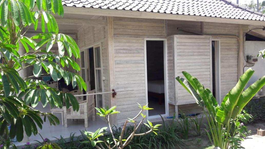Vista Huts Lembongan Hotel Exterior foto