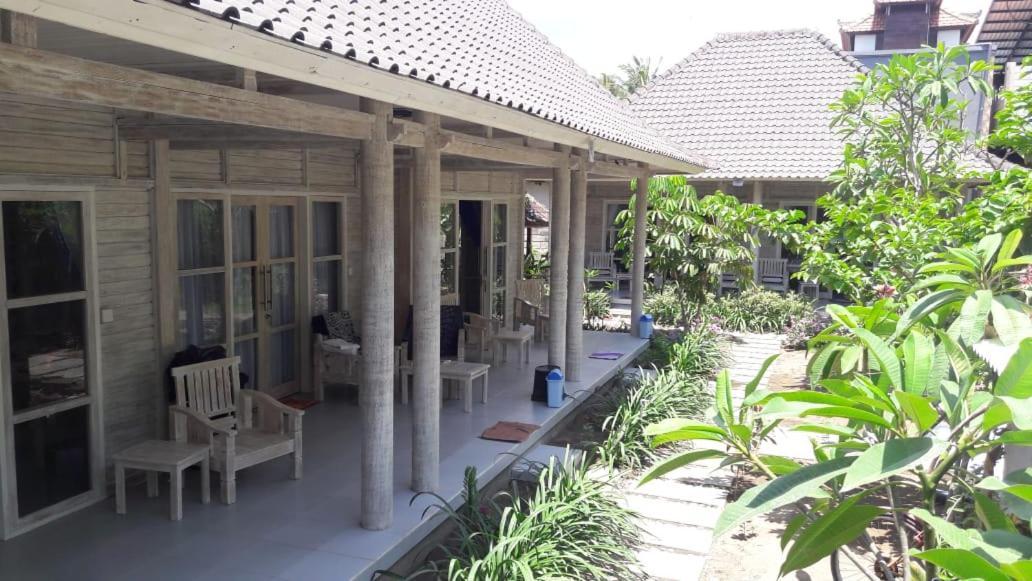 Vista Huts Lembongan Hotel Exterior foto