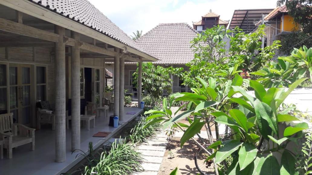Vista Huts Lembongan Hotel Exterior foto