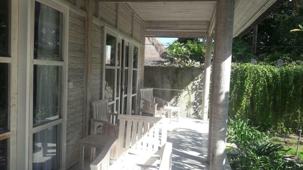 Vista Huts Lembongan Hotel Exterior foto