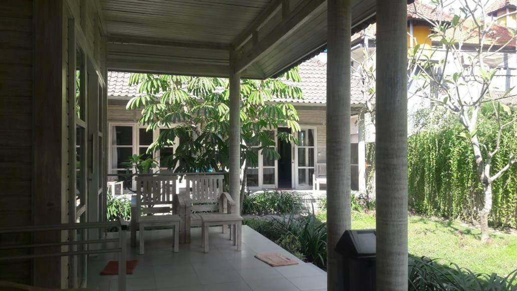 Vista Huts Lembongan Hotel Exterior foto